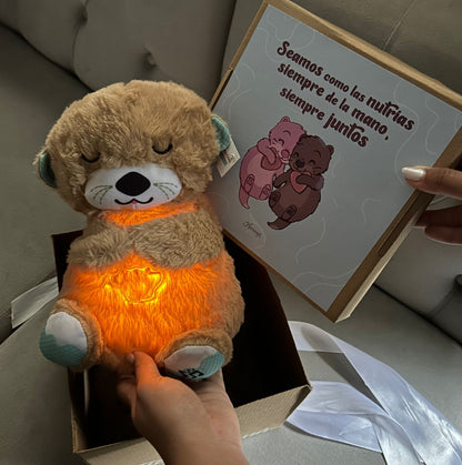 Nutria - Peluche Respiratorio con Luz Suave y Sonidos Relajantes.